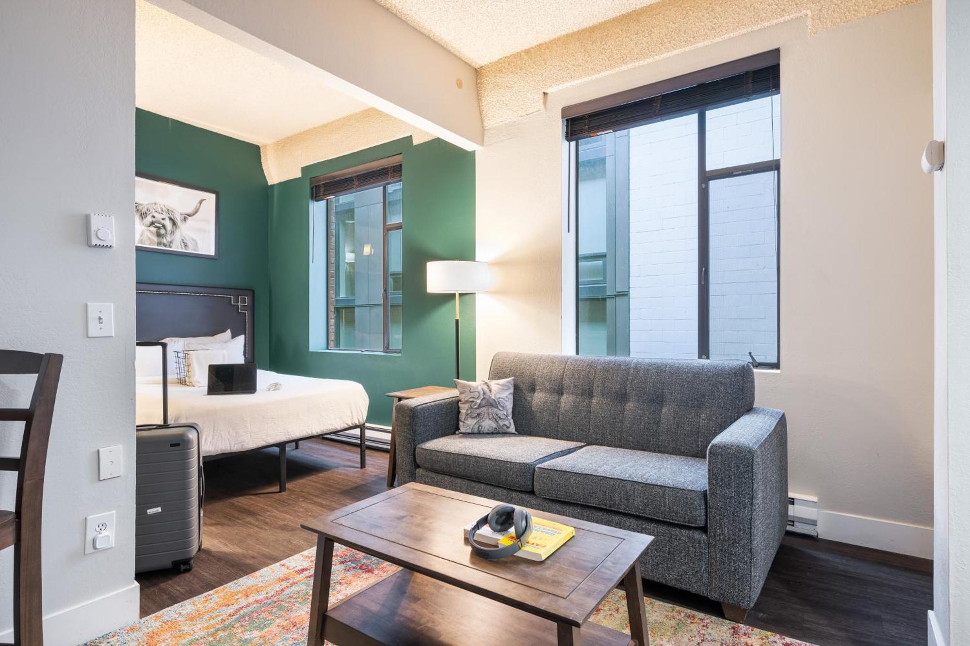 Oxford Apartment By At Mine Hospitality Seattle Ngoại thất bức ảnh