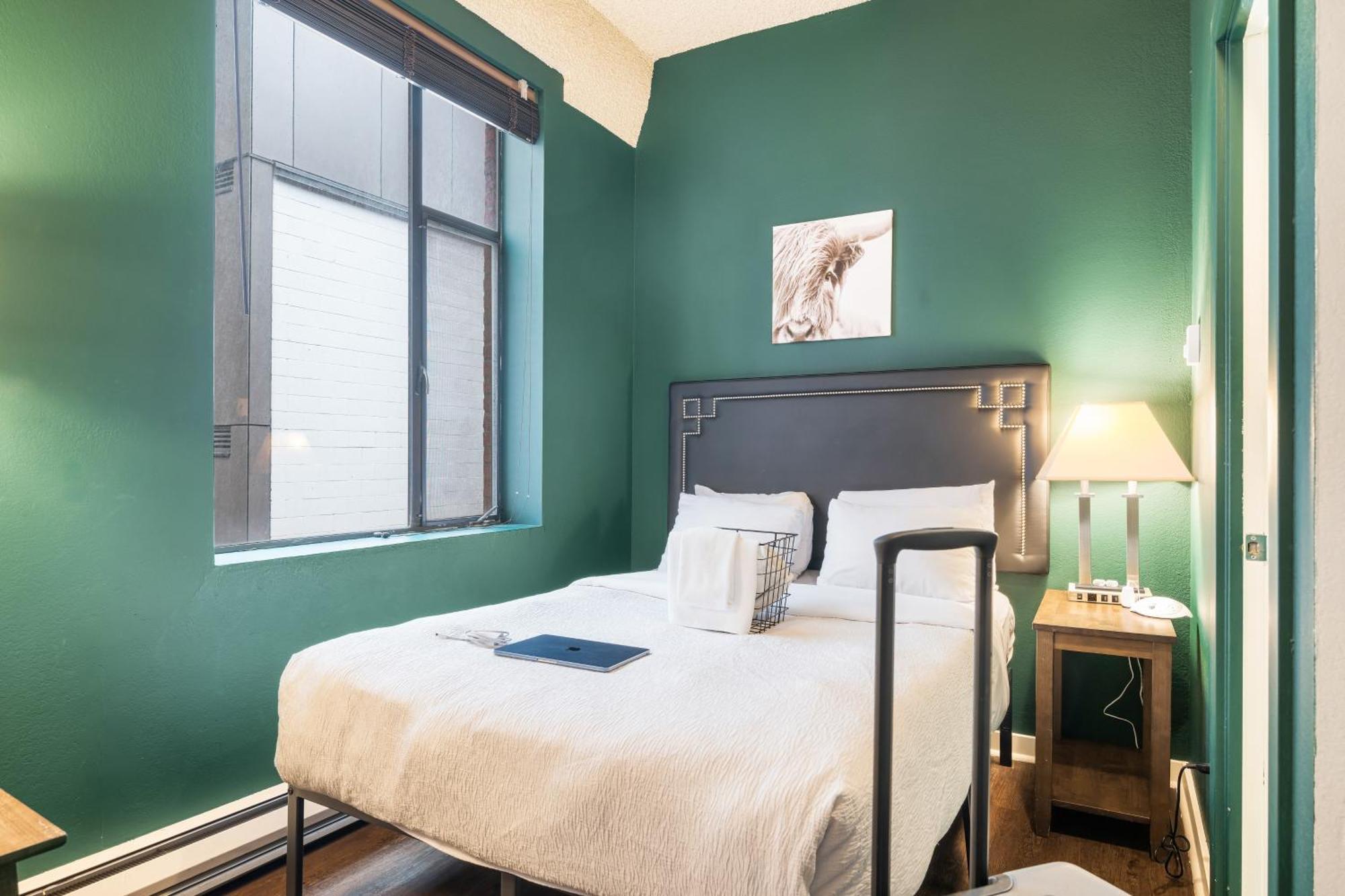 Oxford Apartment By At Mine Hospitality Seattle Ngoại thất bức ảnh