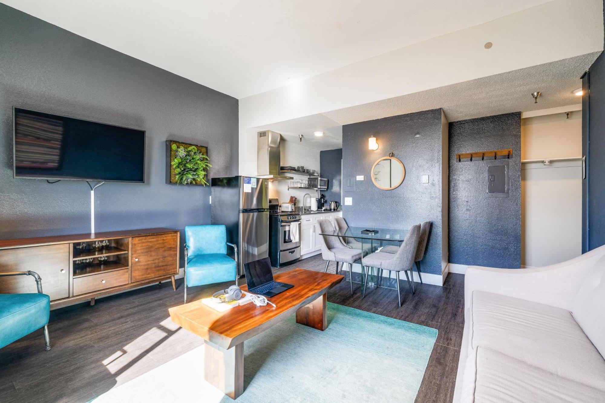 Oxford Apartment By At Mine Hospitality Seattle Ngoại thất bức ảnh