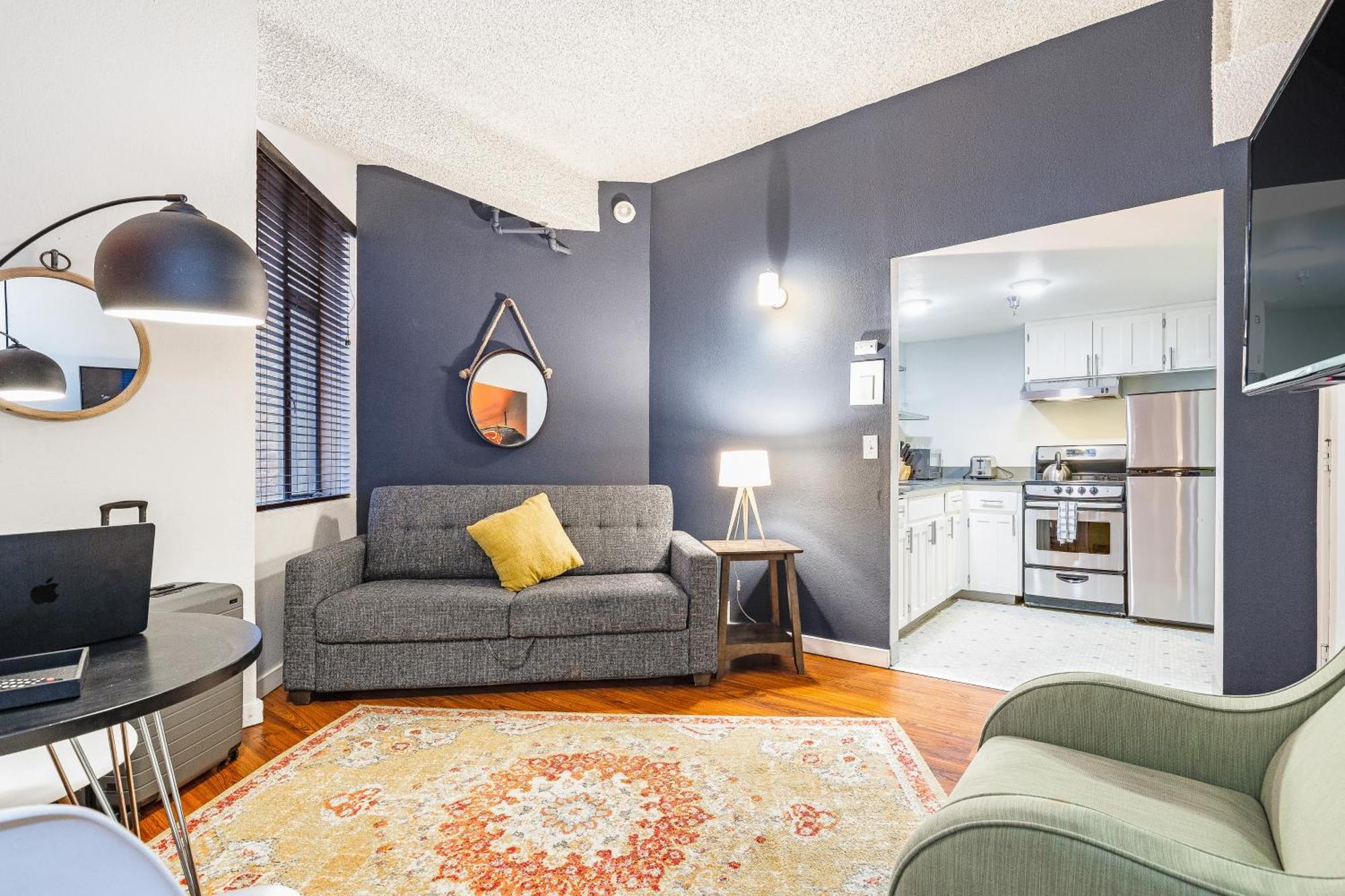 Oxford Apartment By At Mine Hospitality Seattle Ngoại thất bức ảnh