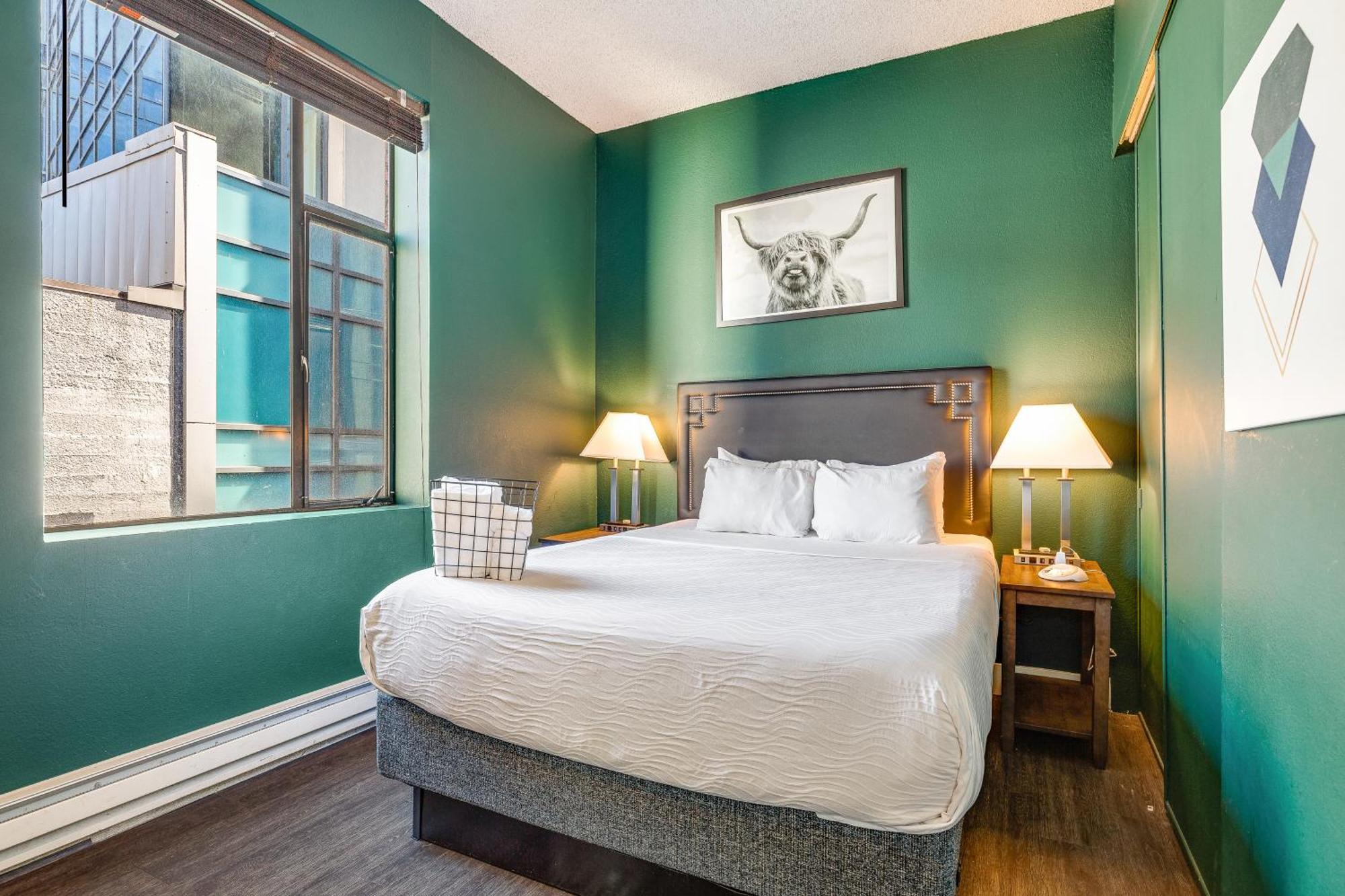 Oxford Apartment By At Mine Hospitality Seattle Ngoại thất bức ảnh
